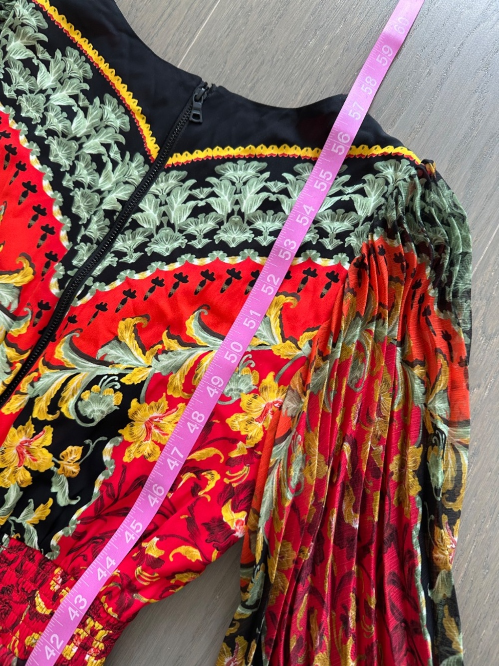 Alice + Olivia Bennet Pleated Maxi Dress Love Note Red Smocked Waist - Size 2 - Picture 8 of 10